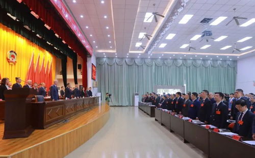 凝聚智慧力量 共繪發(fā)展藍(lán)圖——定安縣政協(xié)第十一屆委員會(huì)第三次會(huì)議開幕